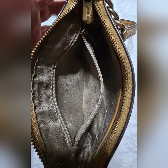 Michael Kors Crossbody Purse Tan Gold Hardware MK Shoulder Bag Adjustable Strap - Picture 8 of 16